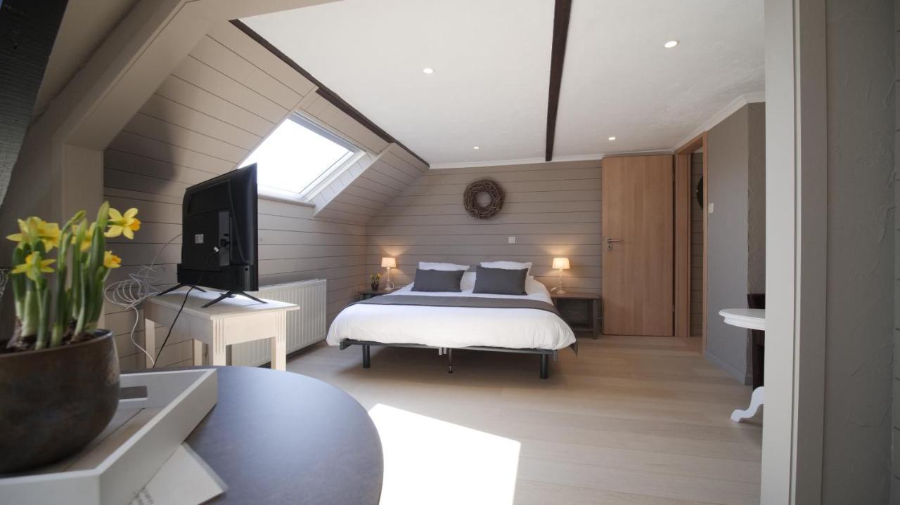Auberge La Hutte Lurette Paliseul ภายนอก รูปภาพ