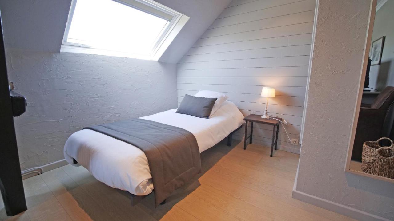 Auberge La Hutte Lurette Paliseul ภายนอก รูปภาพ