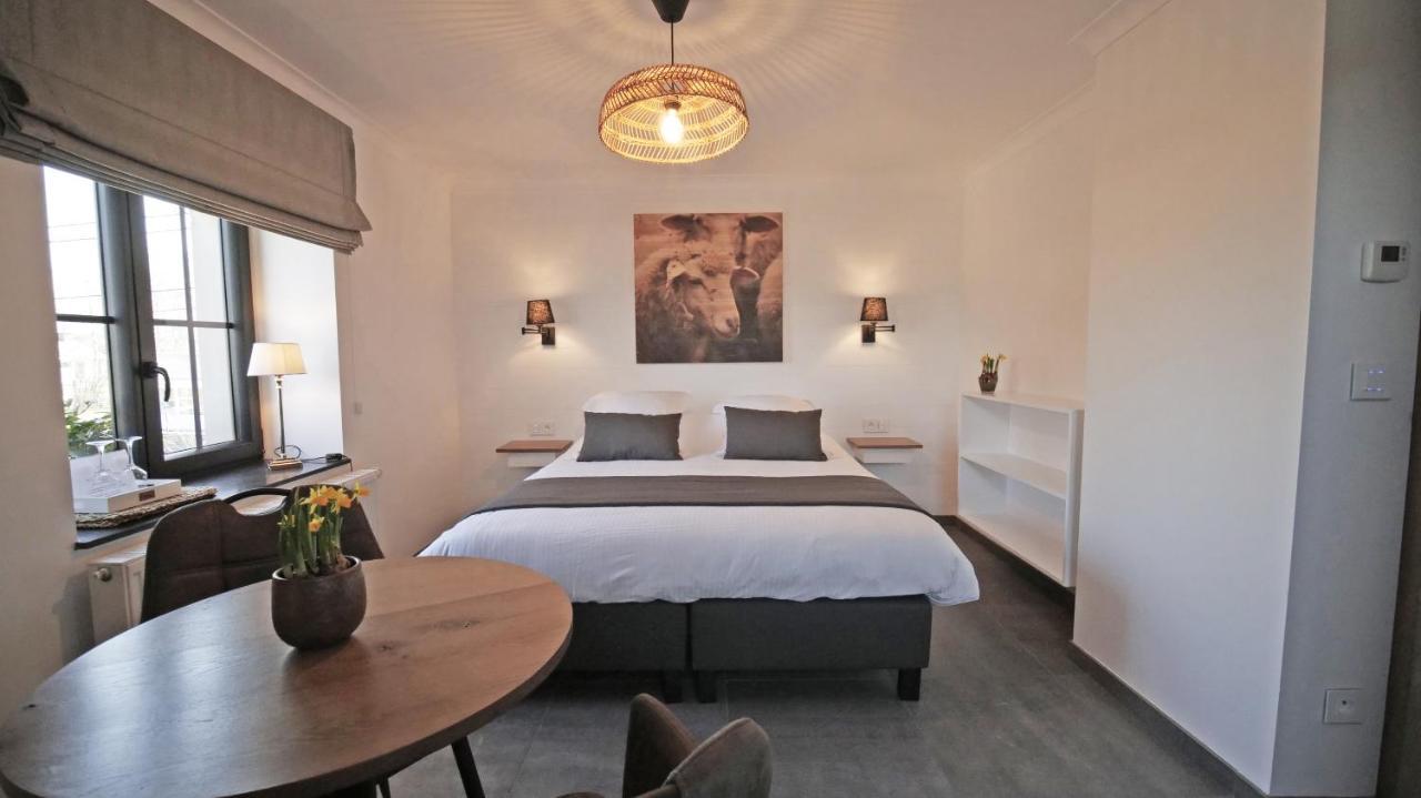 Auberge La Hutte Lurette Paliseul ภายนอก รูปภาพ