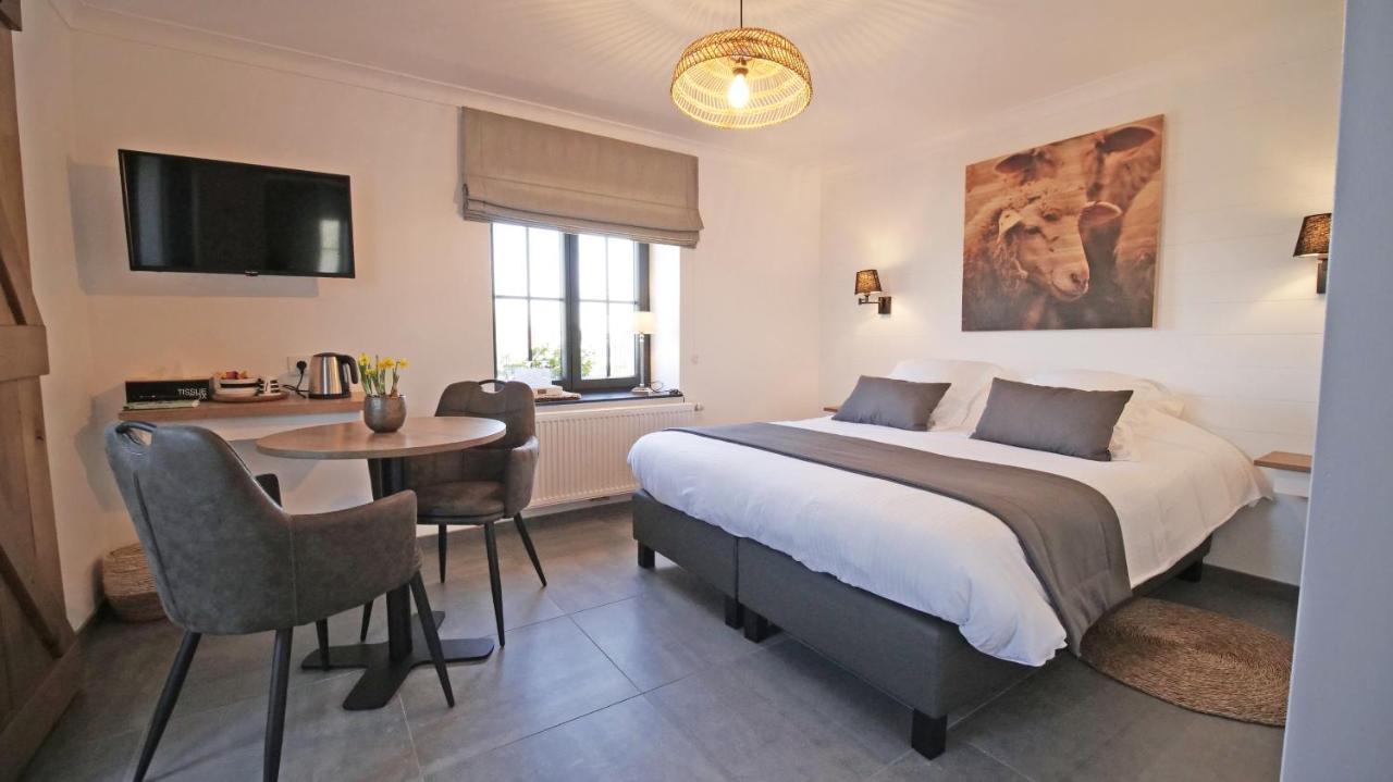 Auberge La Hutte Lurette Paliseul ภายนอก รูปภาพ