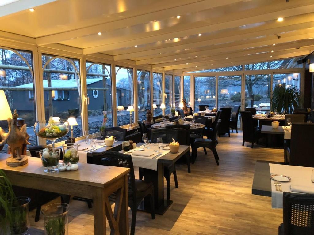 Auberge La Hutte Lurette Paliseul ภายนอก รูปภาพ